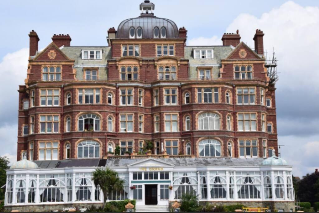 Beautifully Appointed, Period Seaside Apartment Folkestone Ngoại thất bức ảnh