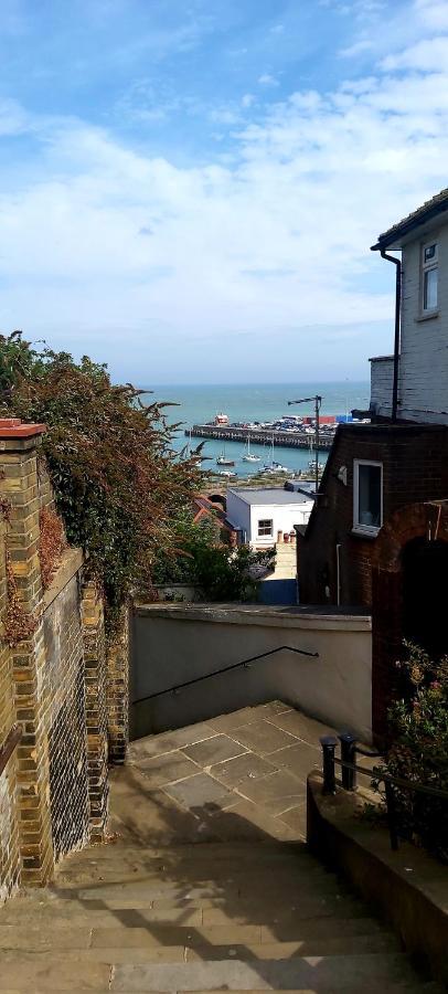 Beautifully Appointed, Period Seaside Apartment Folkestone Ngoại thất bức ảnh